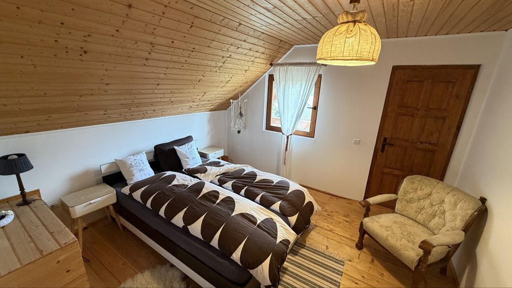 Casă de vacanță, cabană de vânzare pe Valea Bistrei in zonă liniștită cu panoramă deosebită
