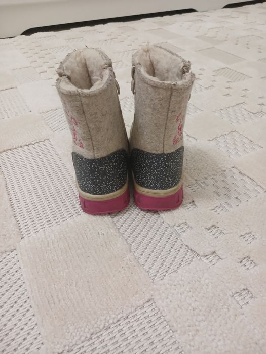 Зимняя детская обувь