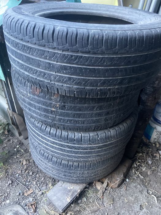 Продам комплект шин