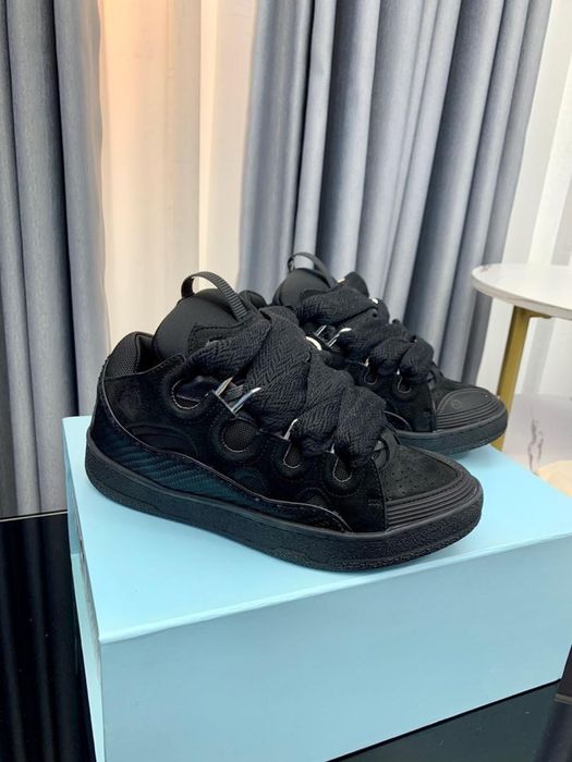 Lanvin Curb “Black”