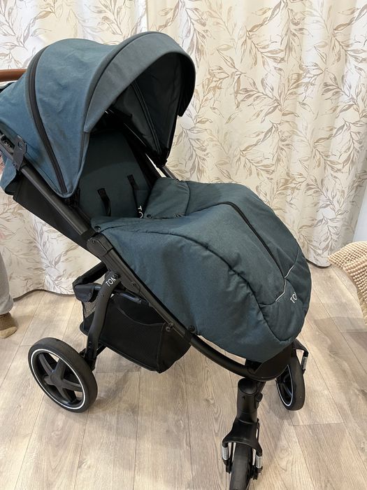 Прогулочная коляска Tomix