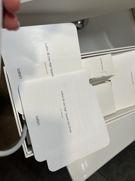 Сешоар с приставка за изправяне