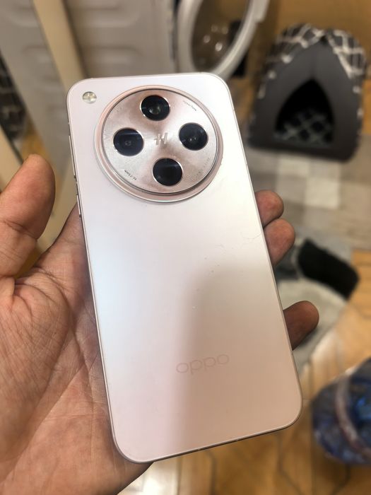 Oppo find x8 12gb ram,256gb