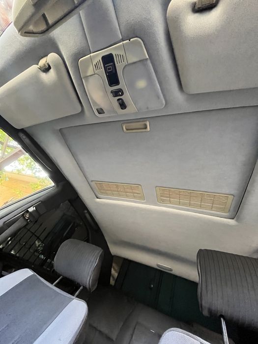 Перетяжка  потолка автомобилья