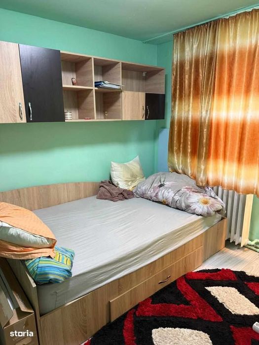 Apartament 3 camere in Deva, zona Licee