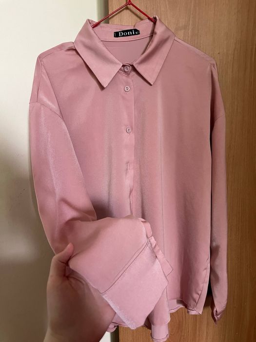 Продам блузки для девушек