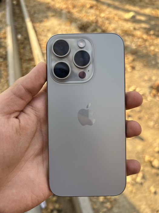 Iphon 15 pro 128gb ideal karobka dakumenlari bor.