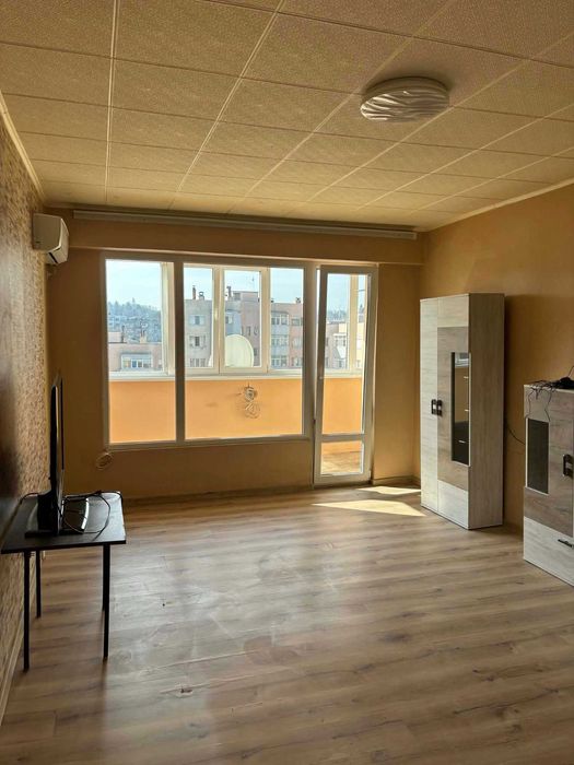 Двустаен апартамент