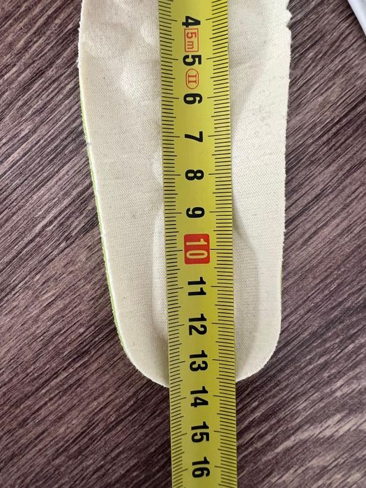 Кроссовки летние