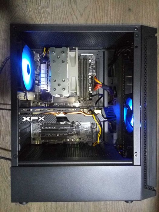 Unitate PC Intel Core i7 4790 32GB DDR3 1600MHz XFX GTS AMD RX 580 8GB