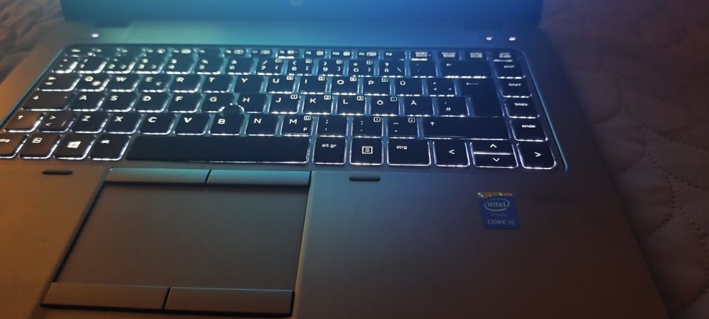 Laptop gaming școală HP elitebook i5 Ram 8Gb ddr4 video 4Gb ssd Windows 10 office word Excel