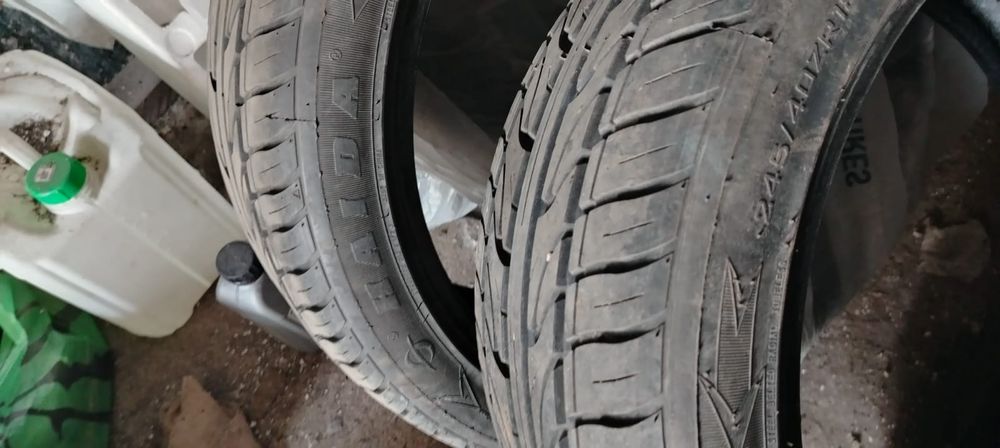 Резина почти новая