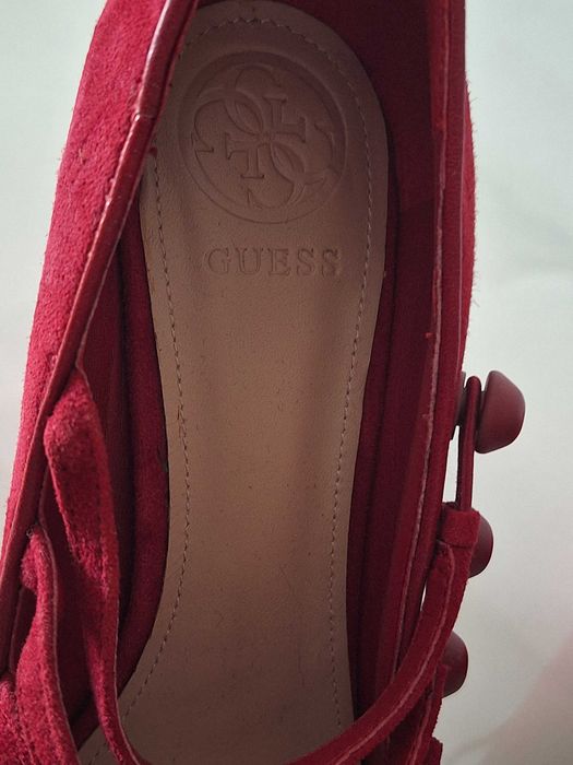 Червени официални обувки GUESS