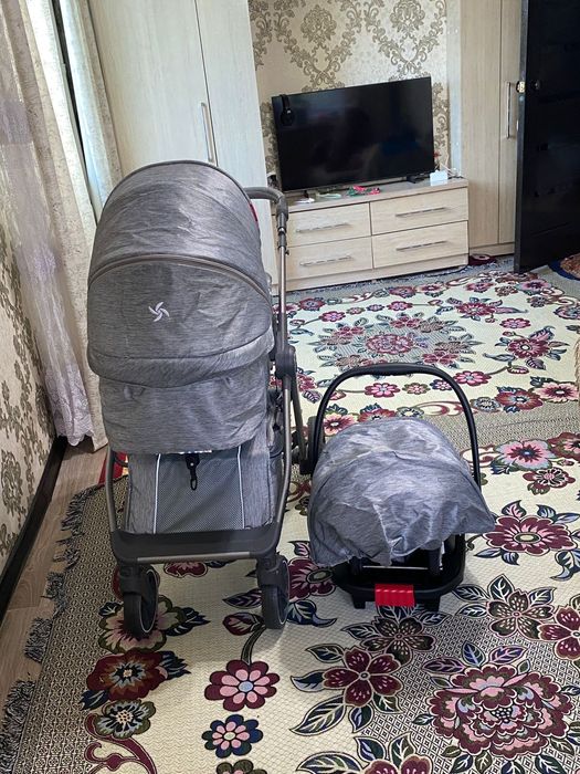 Коляска 3 в 1 отл состоянии