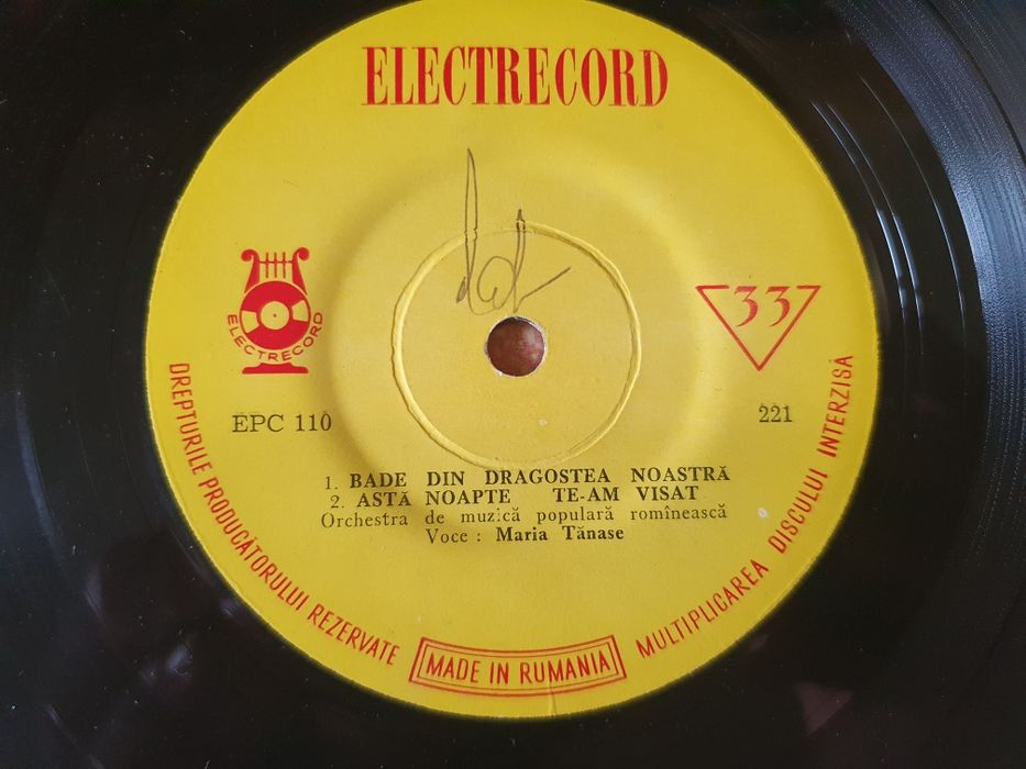 Diferite discuri de vinil vinyl