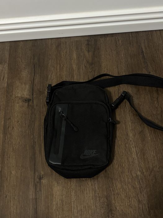 Borseta Nike Tech
