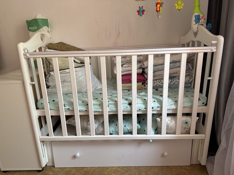 Детская кроватка