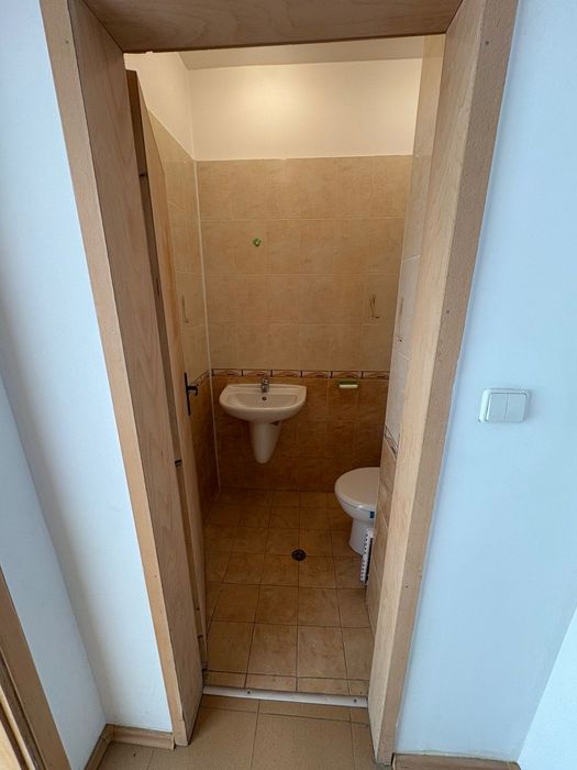 Дава се под наем Магазин в София, Младост 3 - 20 кв.м за 29835 € - Снимка #3