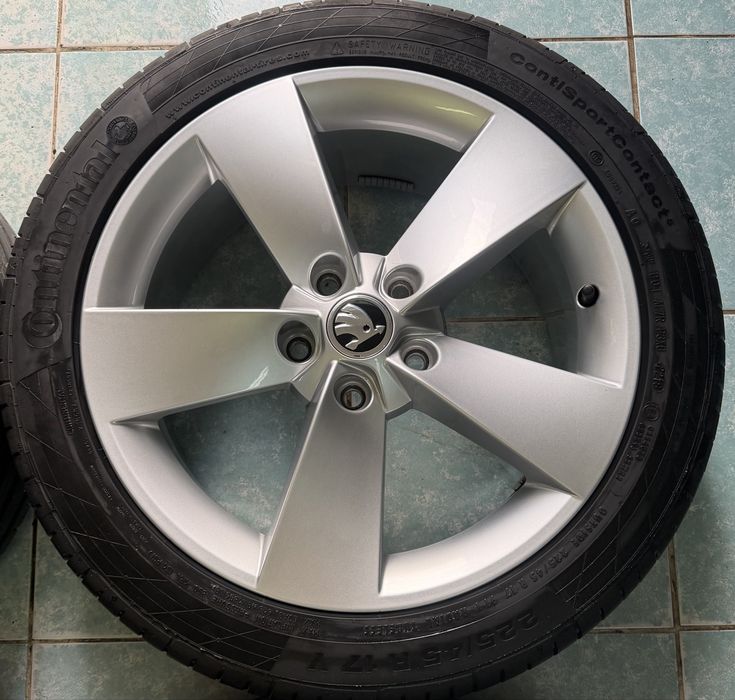 Roti/ jante aliaj R17 originale Skoda Octavia 2 3 4 225/45/17 vara