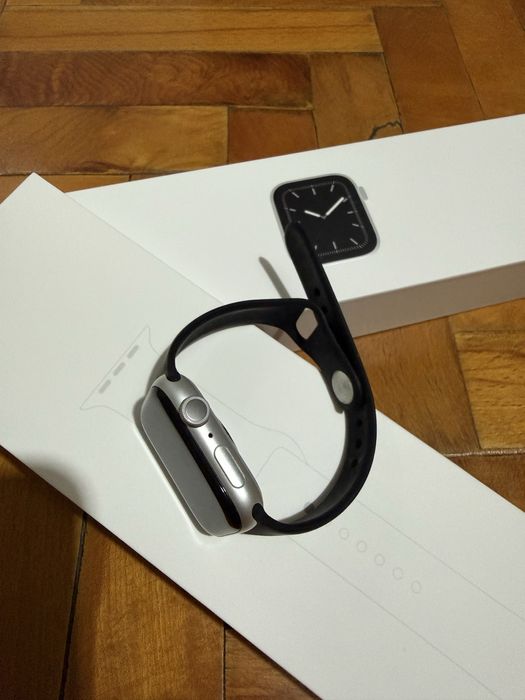 Apple watch series 5