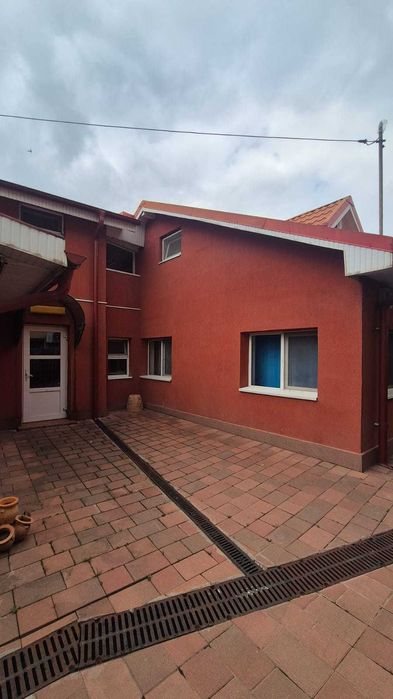 Vand casa zona ultracentral