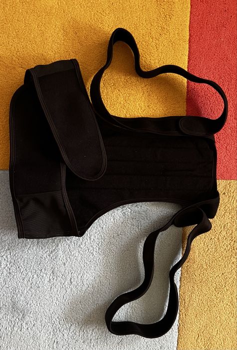 Колан за изправяне на стойката