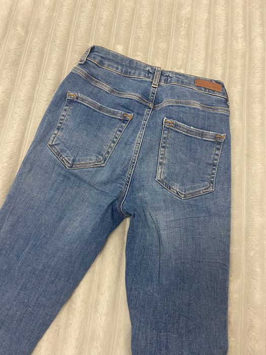 Дамски маркови дънки Zara bershka