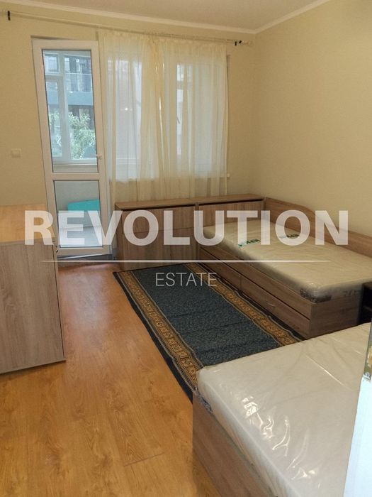 Дава се под наем Тристаен апартамент в Варна, Център - 80 кв.м за 650 € - Снимка #4