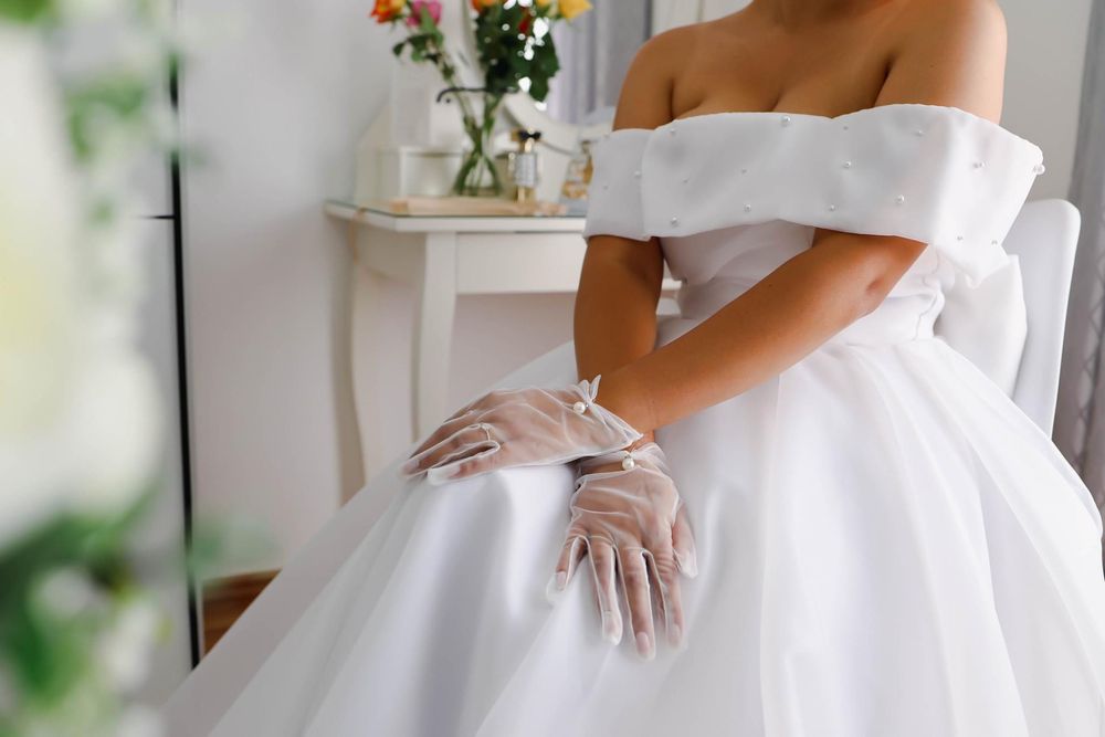 Vand rochie de mireasă