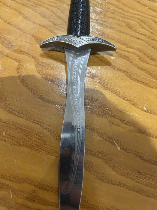 Pumnal decorativ / replică fantasy – LOTR-style + teacă
