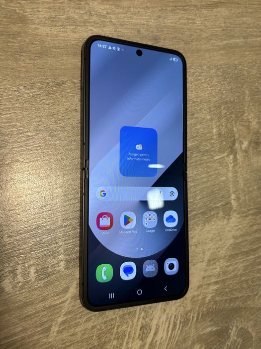Samsung Z Flip 6