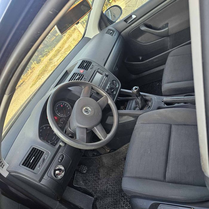 Продавам Голф 5 1.4 бензин на ЧАСТИ, Както и още над 12 голфа на ЧАСТИ