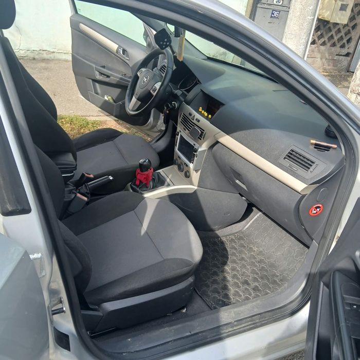 OPEL Astra 2008 — imagine 3