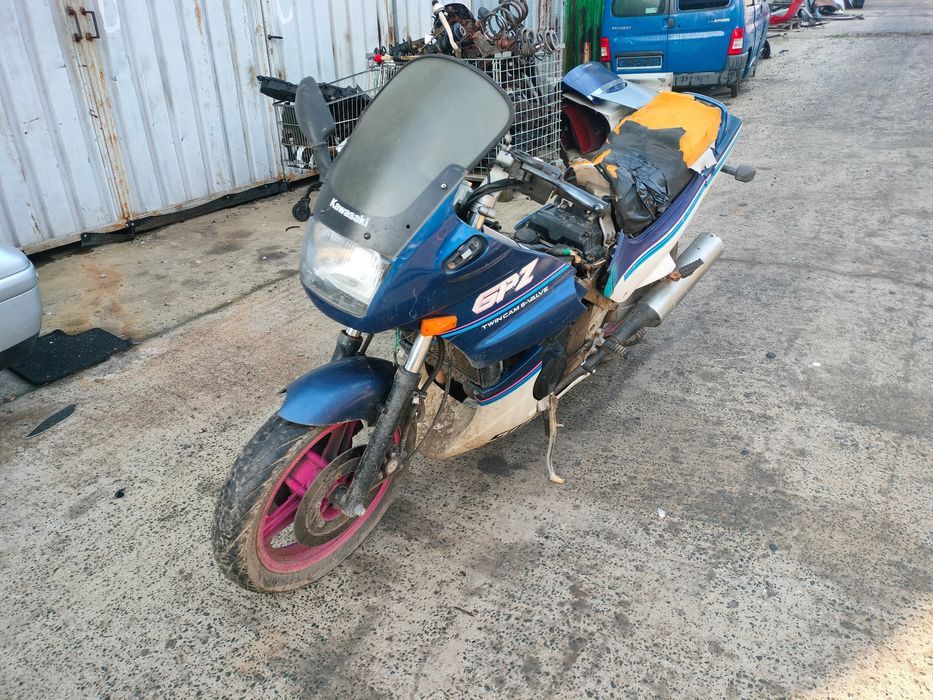 Dezmembrari Kawasaki GPZ-500S (1987-2009) 498cc Benzina