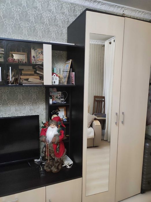 Продам стенку в гостиную