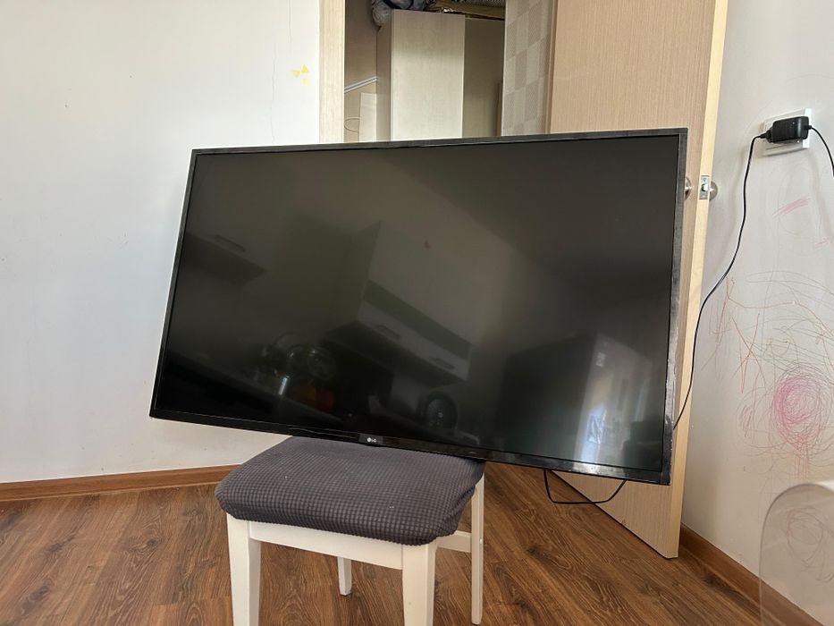 Продам телевизор