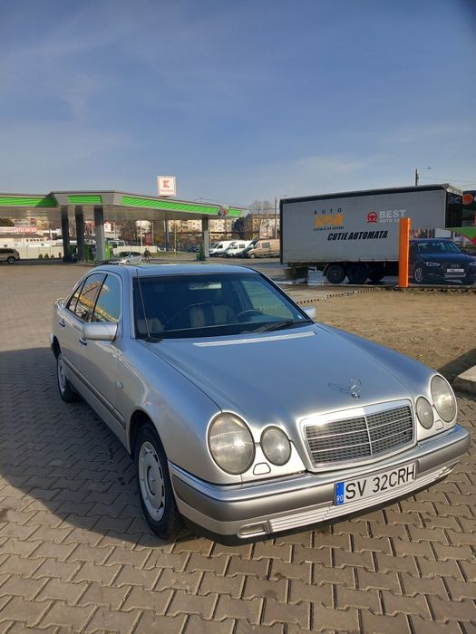 Vând Mercedes w210 elegance