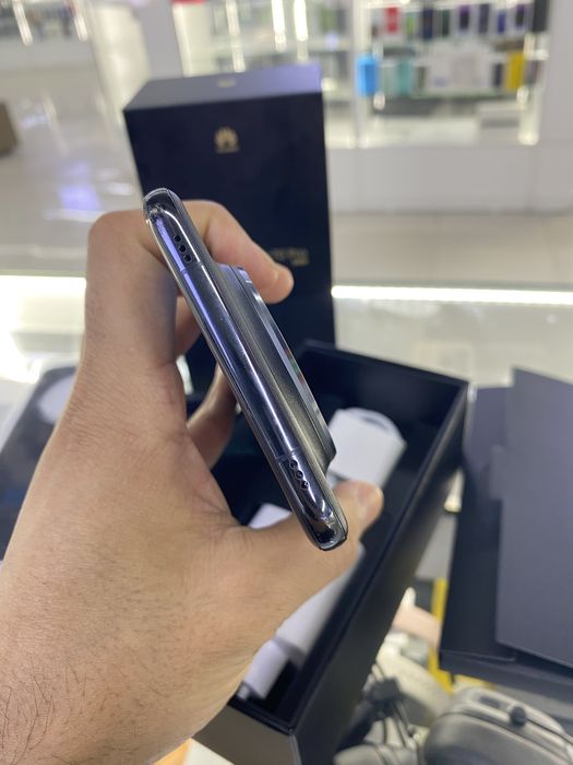 Продам Huawei Mate 70 Pro