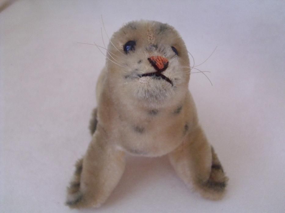 Плюшен тюлен Steiff