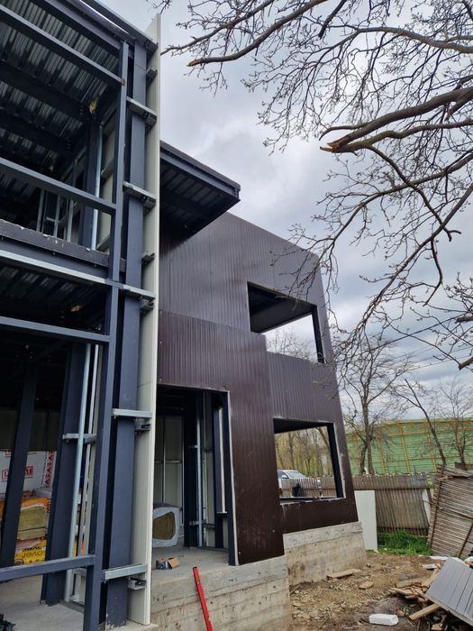 Hale metalice din profile