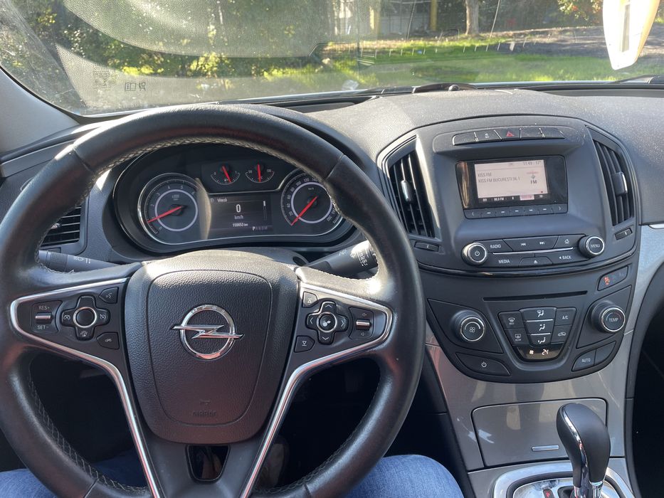 Opel Insignia 1.6 cdti automata