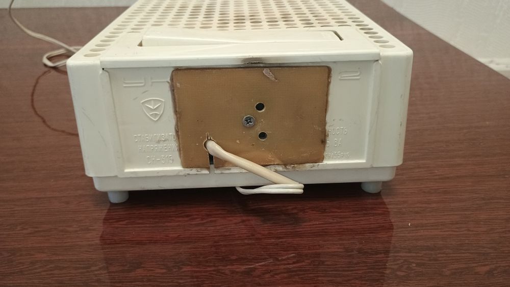 Стабилизатор сотилади арзон