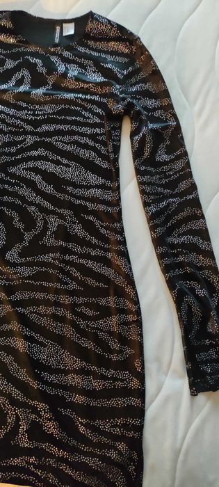 Вечерна Черна рокля на HM