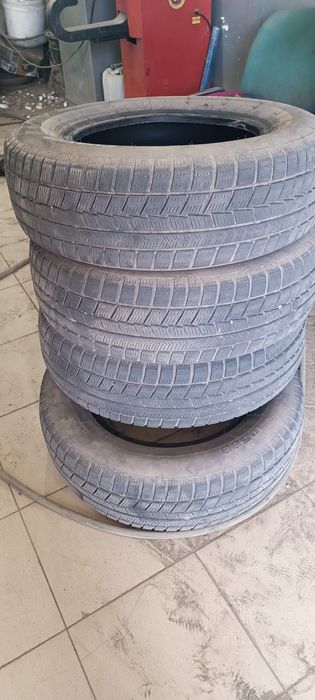 Продам шины 4 штуки