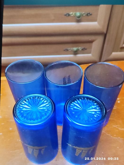 Продам 5 стаканов