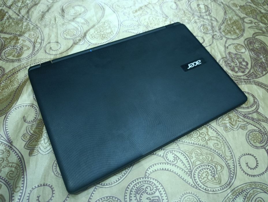 Acer Extensa 15 (2519 / N15W4)