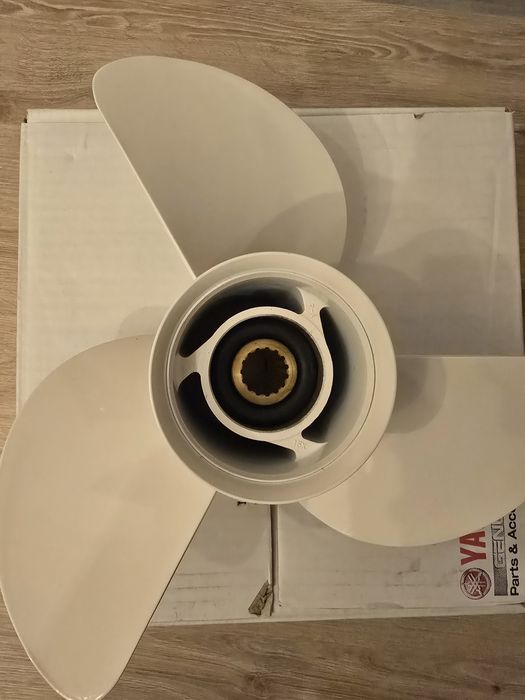 Elice Yamaha 9-7/8"X12" 20->30 HP, 13-1/2"X15", 13-1/4"X17" 60->130 HP