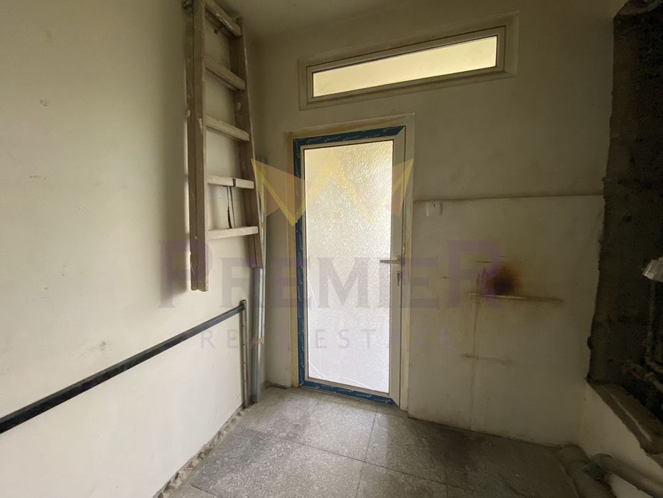 Продава се Едностаен апартамент в Перник, Изток - 46 кв.м за 1000 €/кв.м - Снимка #4