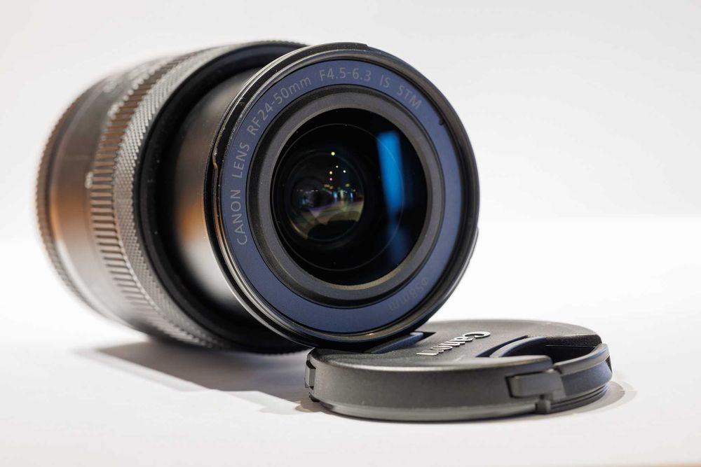 обектив Canon RF 24-50mm f/4.5-6.3 IS STM