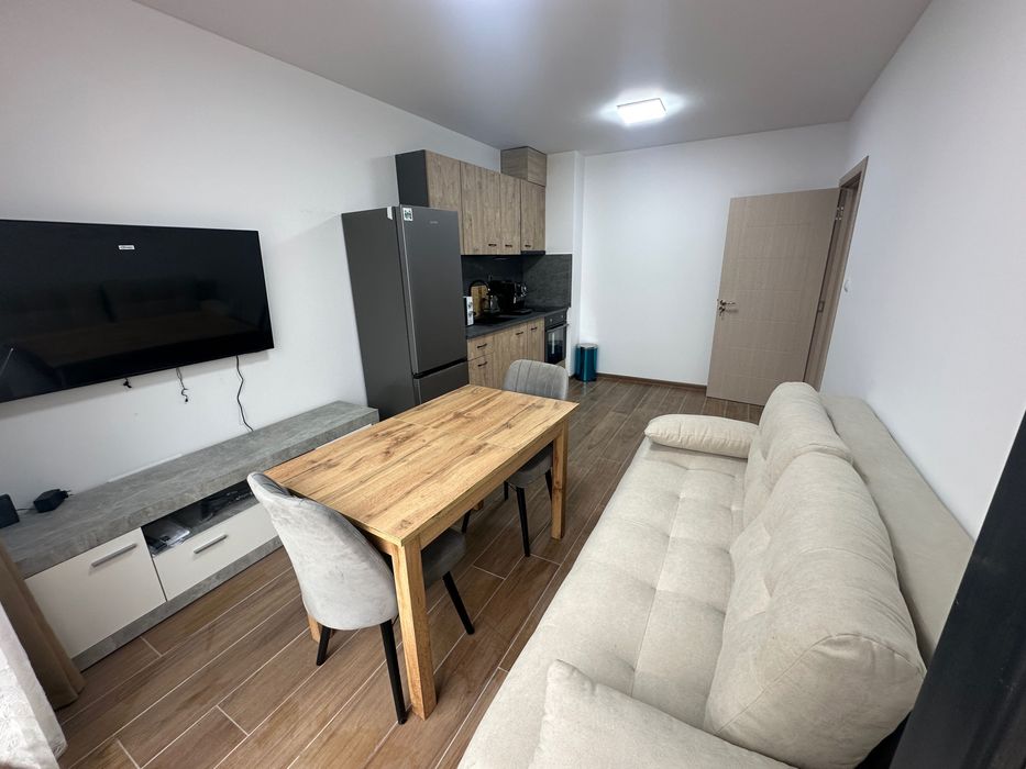 Дава се под наем Двустаен апартамент в Пловдив, Център - 52 кв.м за 473.79 € - Снимка #1